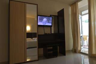 Апартаменты Solar Apartments Херцег-Нови Номер-студио с патио-6